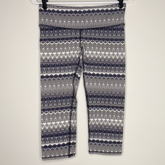 Alo Yoga Airbrush Capri Arctic Natural 3/4 Length Leggings Workout Size Small - Picture 2 of 10